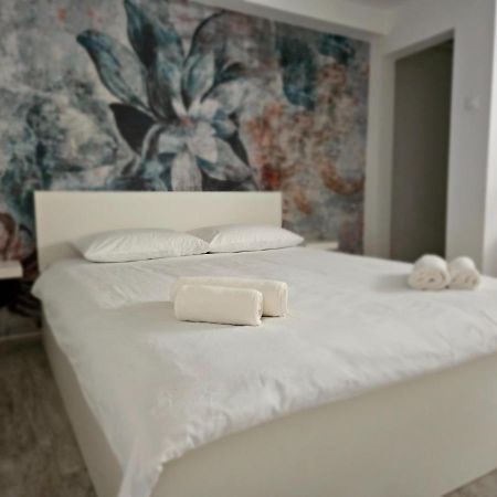Comfort Rooms Remiza - Free Private Parking - Self Check-In Zagreb Extérieur photo