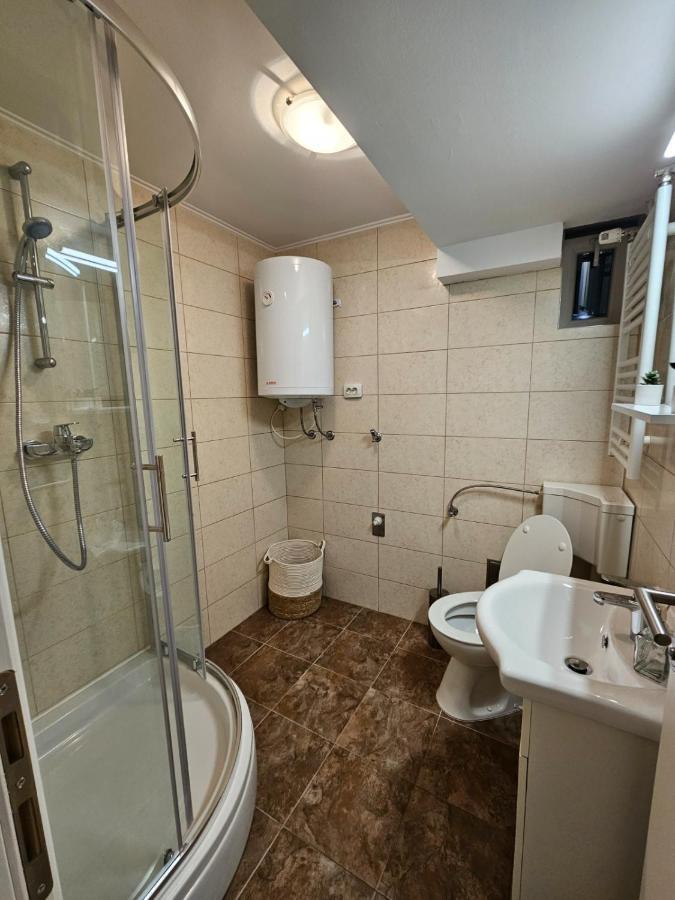 Comfort Rooms Remiza - Free Private Parking - Self Check-In Zagreb Extérieur photo