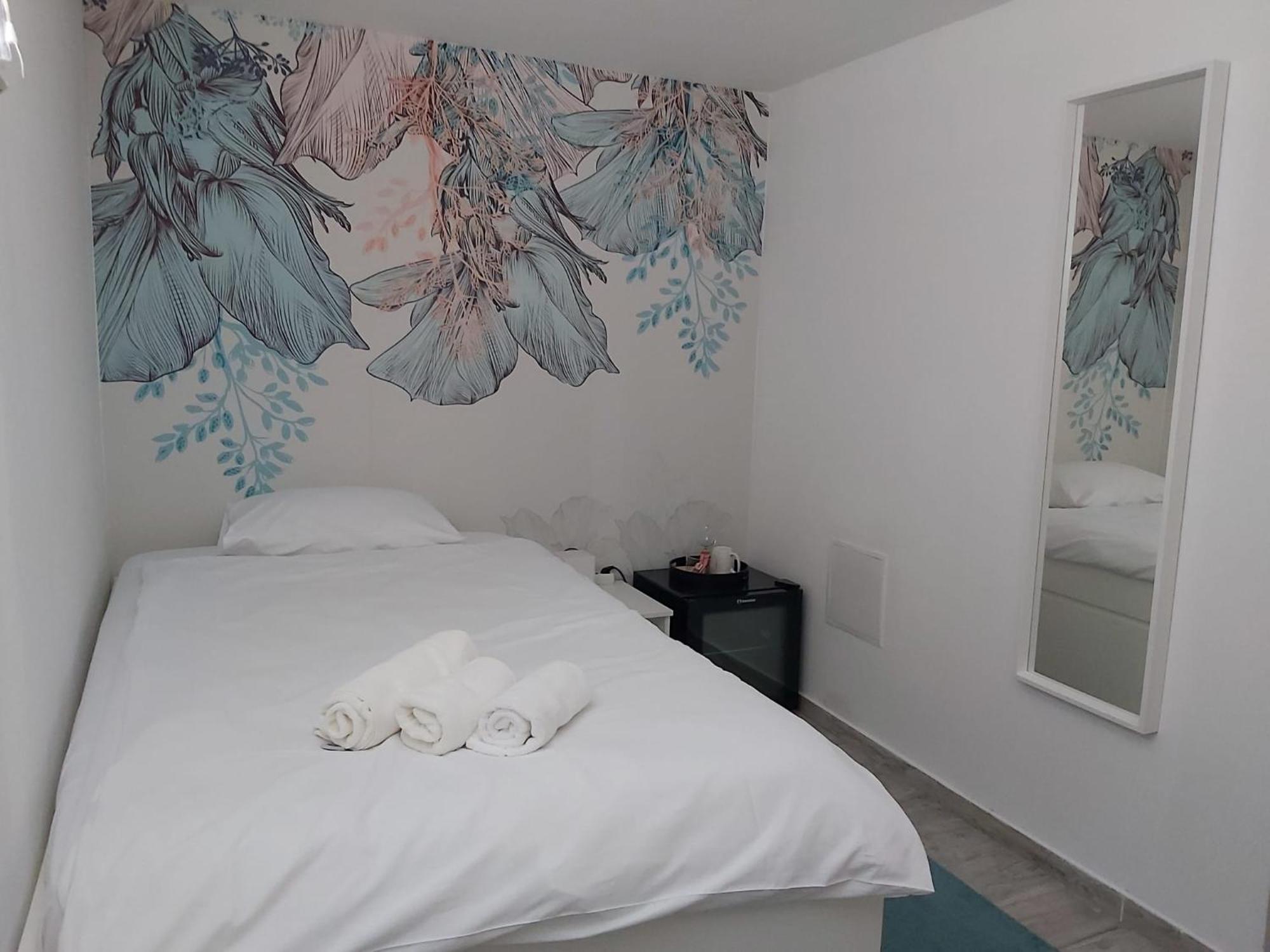 Comfort Rooms Remiza - Free Private Parking - Self Check-In Zagreb Extérieur photo